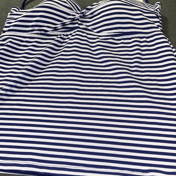 NWT Mossimo navy striped swimtop only - Picture 3 of 9